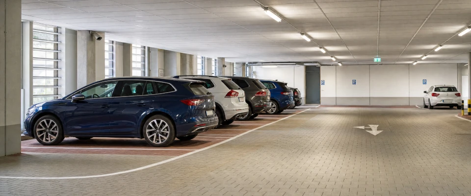 Alkohol am Steuer auch im Parkhaus strafbar